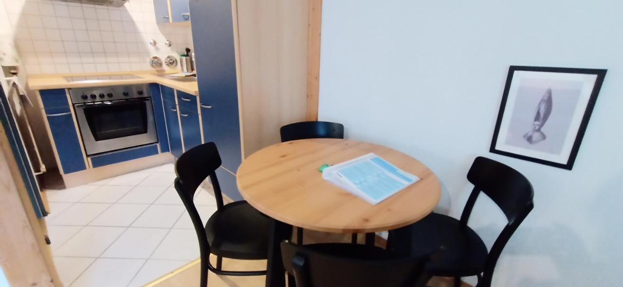 Bodensee Apartment Friedrichshafen Berg מראה חיצוני תמונה